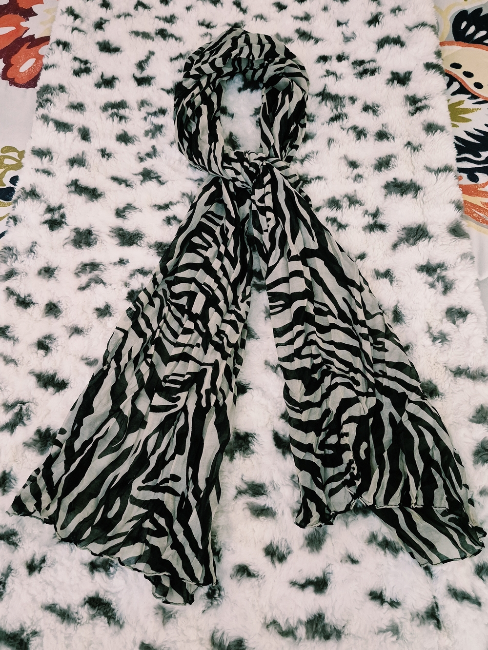 Lightweight Zebra Print Scarf - Black & Creme